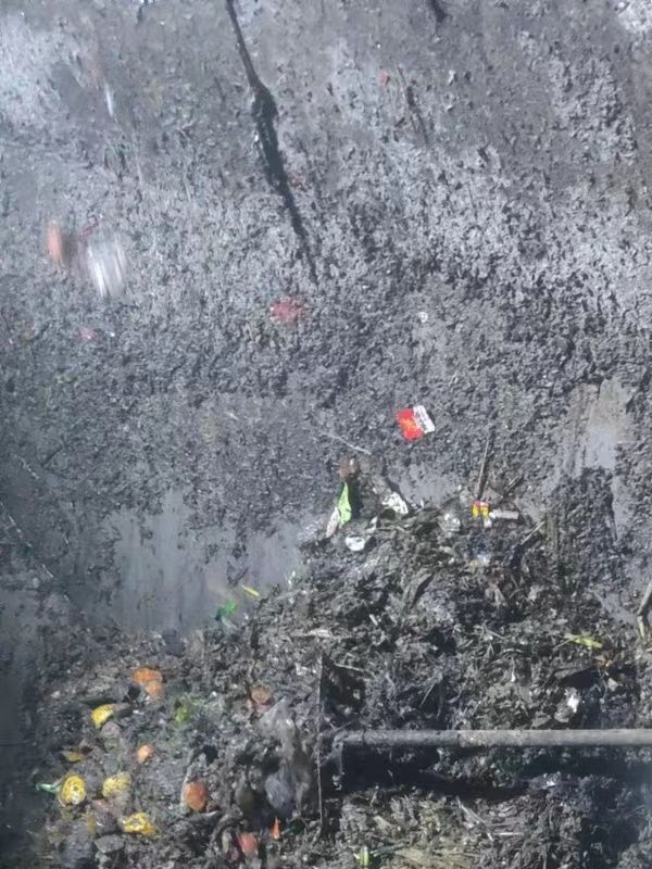 南江污水池清理