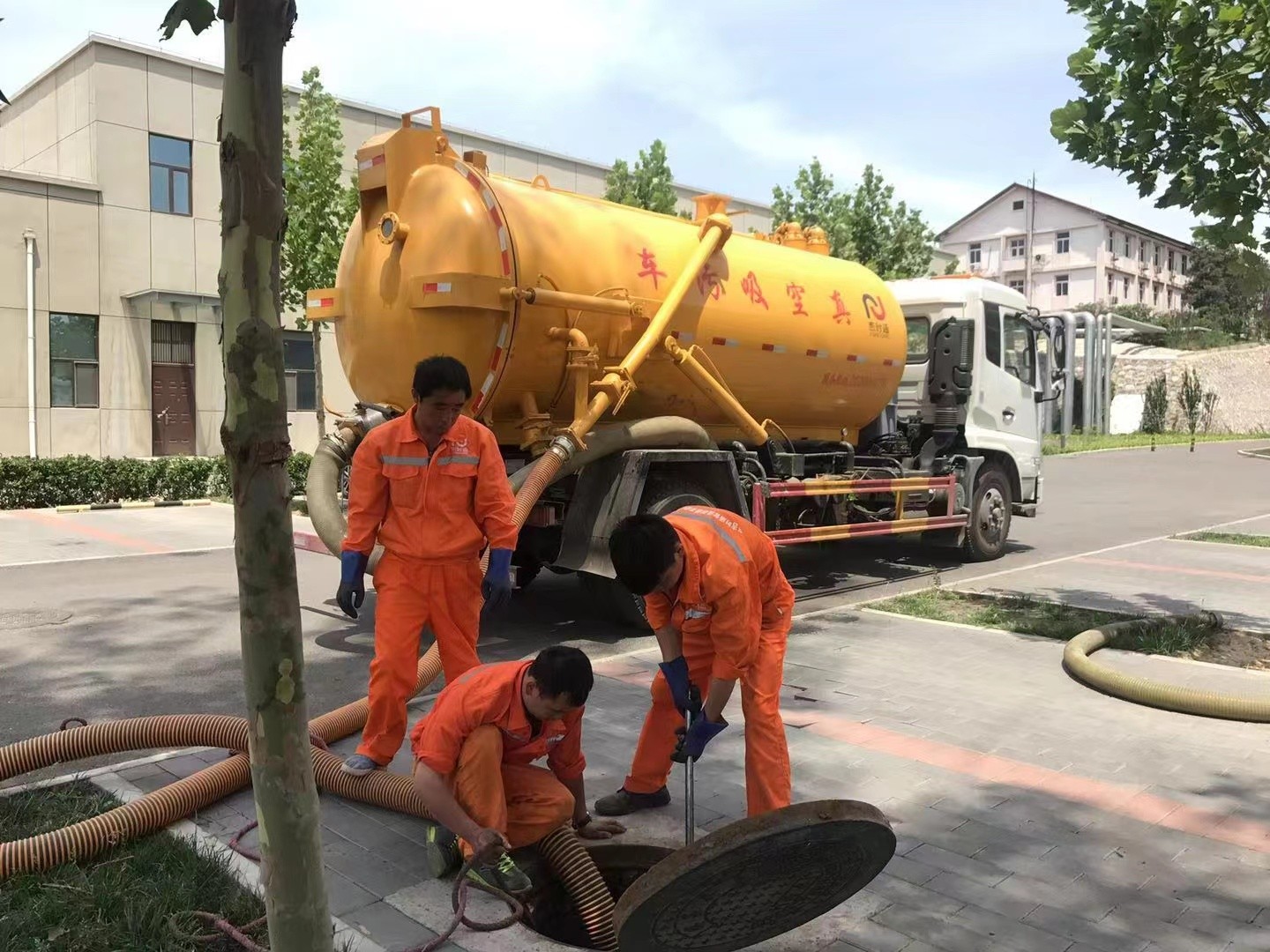 南江化粪池清理与5-8吨吸粪车施工效率分析